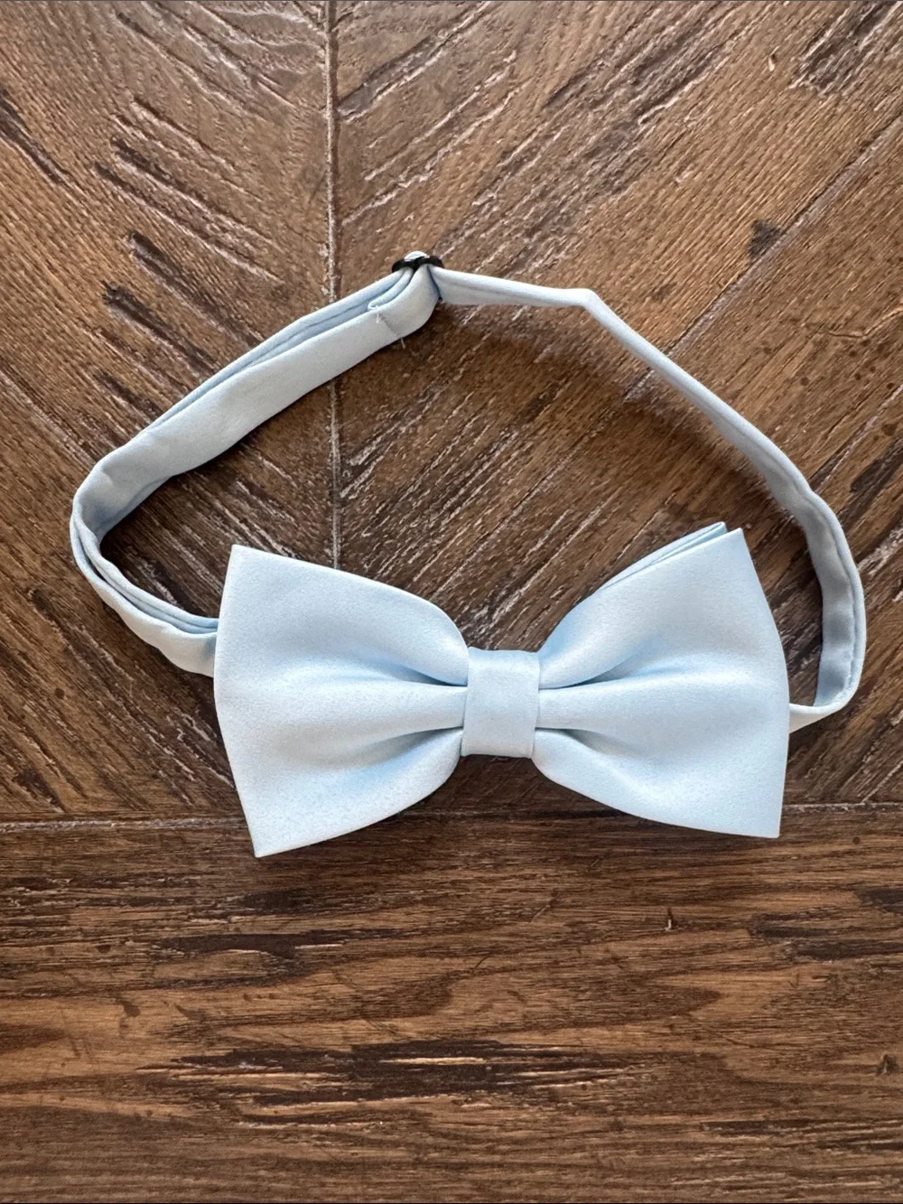 Azazie Sky Blue Satin Bow Tie & Pocket Square Set